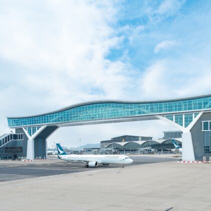 Hong Kong Airport Guide: Sky Bridge