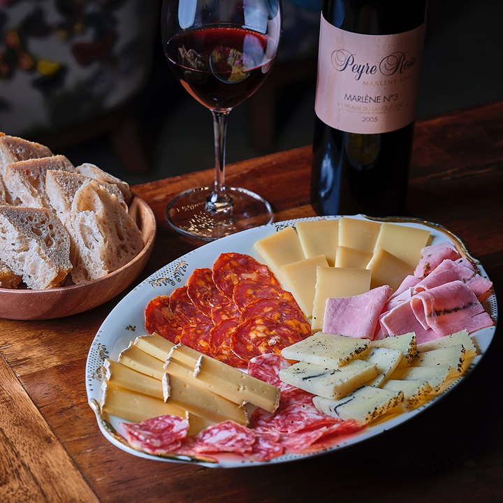 Weeknight Dinner Deals: ThinkWine deal all week all you can eat of cheese cold cuts and more